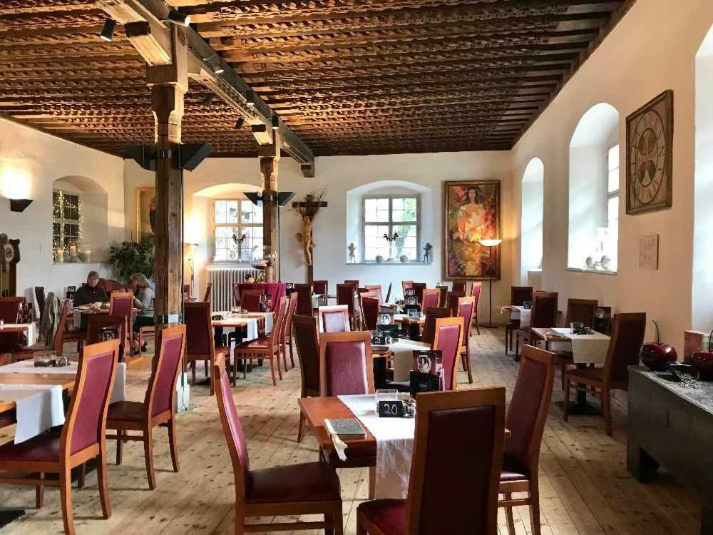Kloster Benediktbeuern - Gaestehaus Der Salesianer Don Bosco Exterior foto